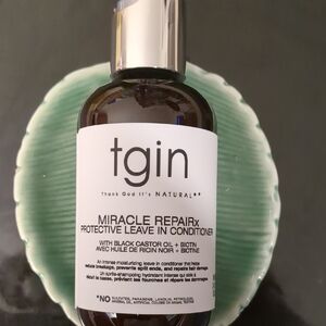 Protective Leave In Conditioner